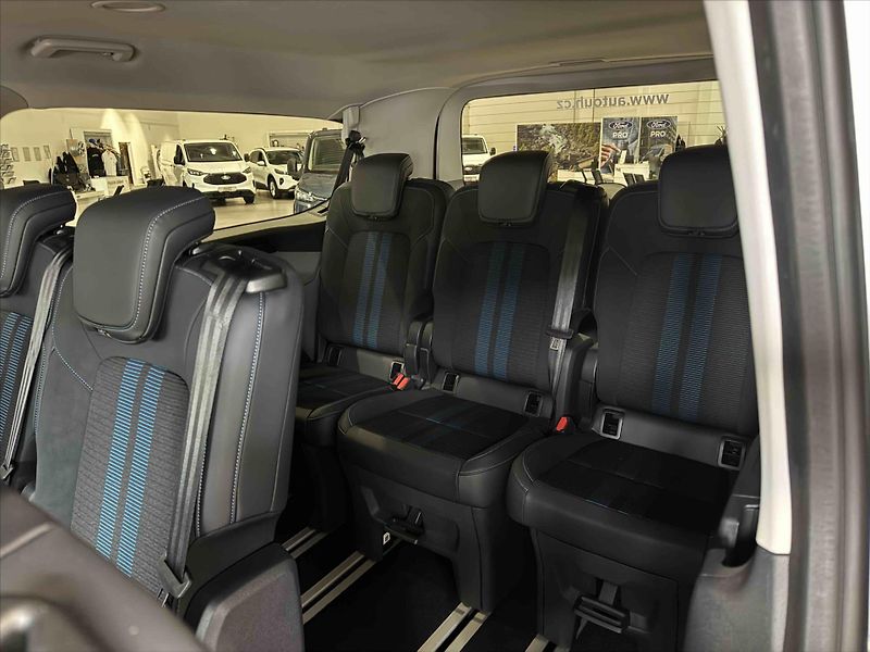Ford Tourneo (2026) 2,0 EcoBlue 125 kW/170k  Custo - fotka 16 z 20