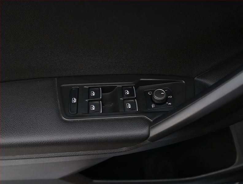 Volkswagen Tiguan Allspace (2022) Life 2.0 TDI, digi klima - fotka 31 z 31