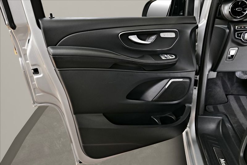Mercedes-Benz Třídy V V300d 4M / ČR / NIGHT /360° - fotka 10 z 25