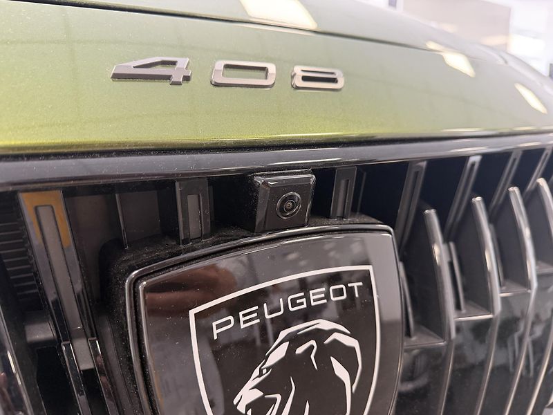 Peugeot 408 (2026) GT Plug-in HYBRID 240 e-DCS7 - fotka 7 z 33