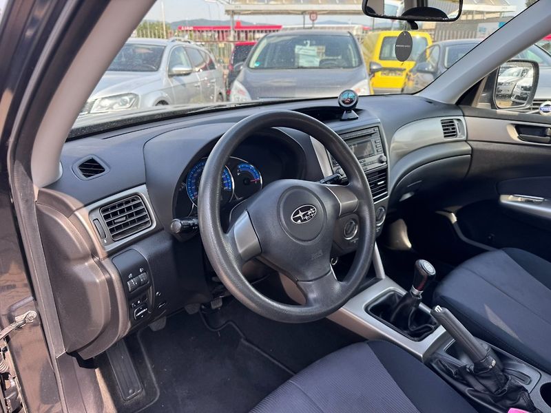 Subaru Forester (2009) 4X4 2,0i 110 KW TAŽNÉ 2. MAJ - fotka 17 z 42