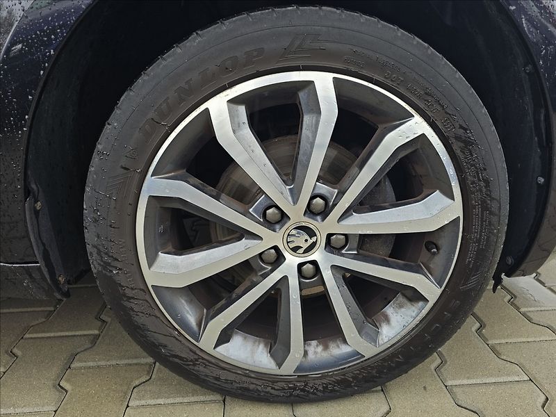 Škoda Octavia III 2,0TDi 110KW Edition + - fotka 39 z 46