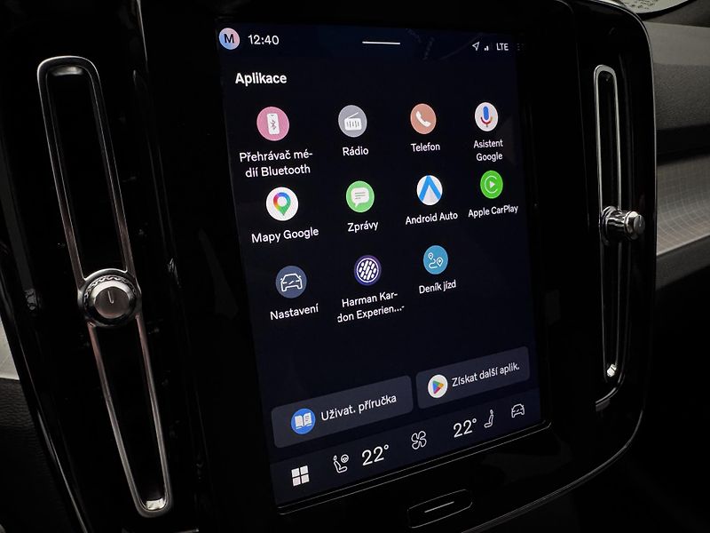 Volvo XC40 B3 DARK PLUS CZ REZERVACE - fotka 33 z 48