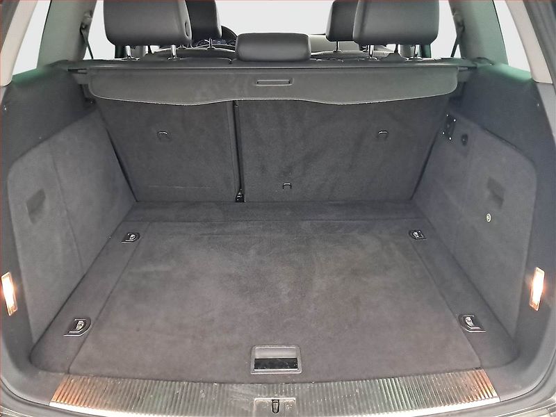 Volkswagen Touareg (2009) 3.0 TDI, 4X4, Automat, Xenony - fotka 14 z 21
