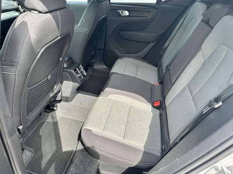 Volvo XC40 původ ČR - fotka 8 z 18