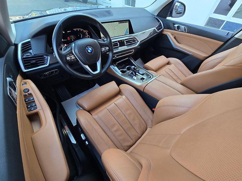 BMW X5 xDrive45e 290kW VIRTUAL KŮŽE - fotka 7 z 40