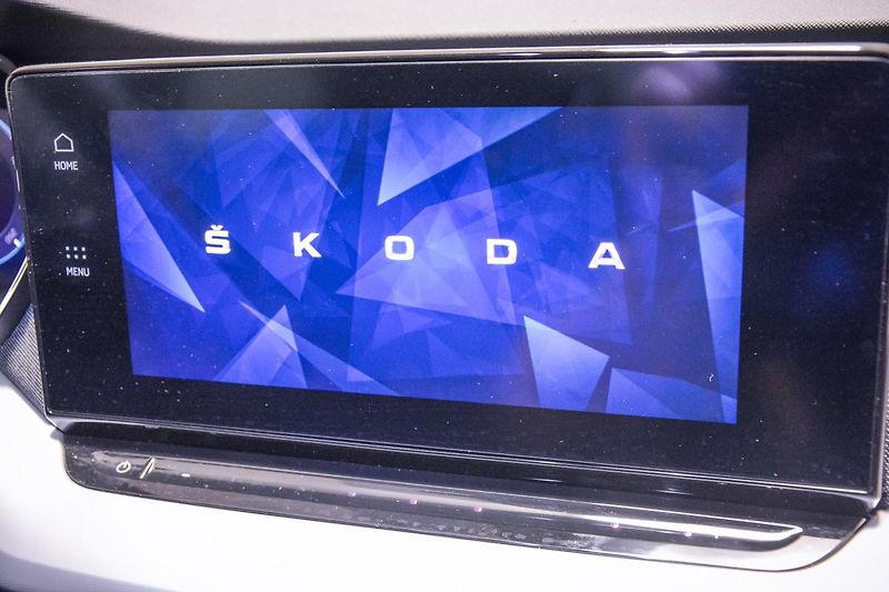 Škoda Octavia Style Plus Navigace 18 kola ČR - fotka 24 z 76