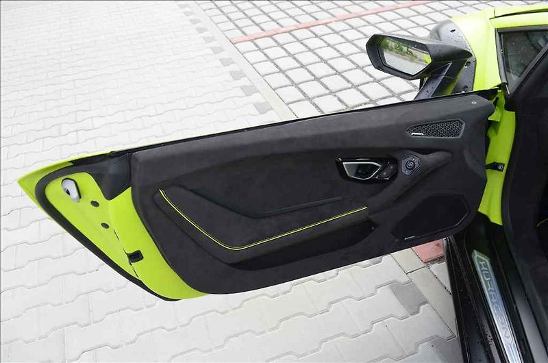 Lamborghini Ostatní (2024) HURACÁN STERRATO LP 610 - fotka 17 z 18
