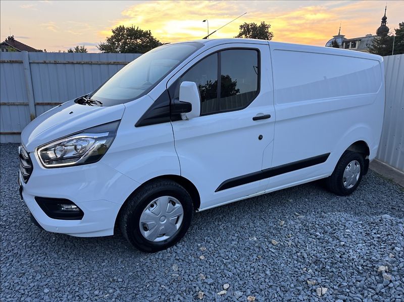 Ford Transit Custom 2,0 TDCi L1H1 DPH 1.maj ČR - fotka 3 z 50