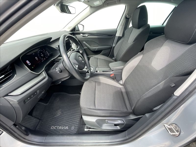 Škoda Octavia 2,0 TDI DSG Ambition Plus KESS - fotka 4 z 24