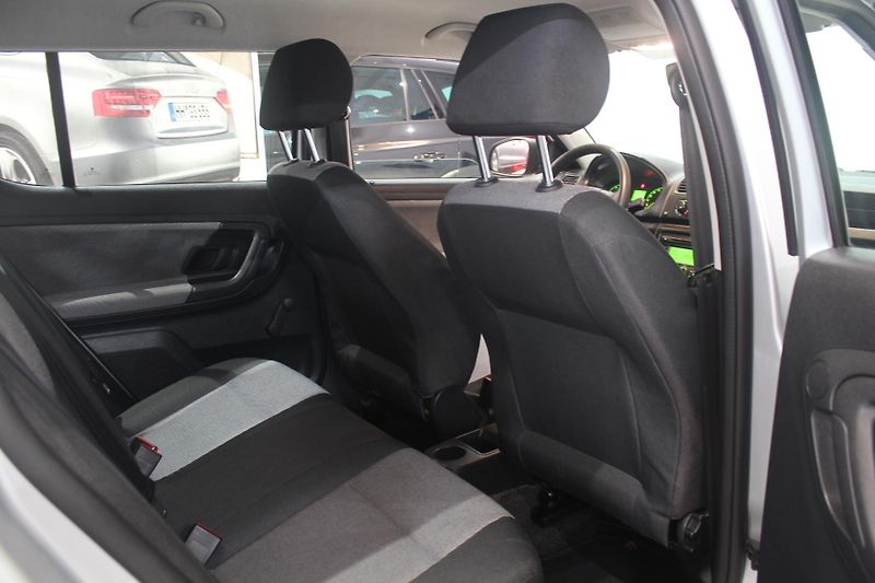 Škoda Fabia (2008) 1.2 44kW Klimatizace - fotka 23 z 29