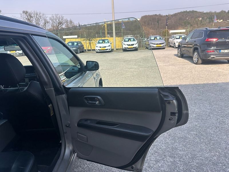 Subaru Forester 2.5i 155kW/4x4/Tažné - fotka 16 z 21