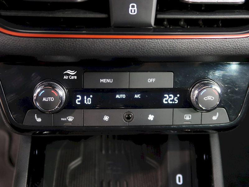 Škoda Scala (2024) DRIVE 1.5TSI 110KW LED MATRIX - fotka 30 z 37