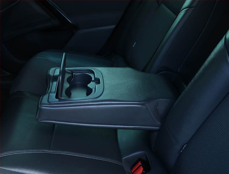 Peugeot 508 (2014) Allure 2.0 HDi, Navi, Tempomat - fotka 21 z 23