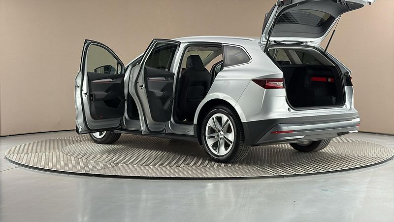 Škoda Enyaq 82 kWh AUT 80 Loft - fotka 7 z 29