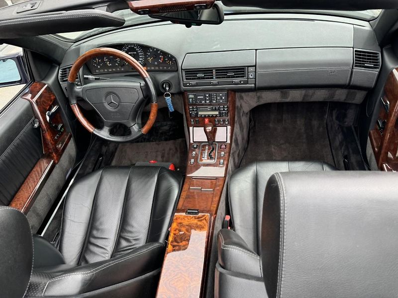 Mercedes-Benz SL 600 AMG - fotka 13 z 21