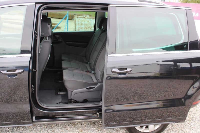 Volkswagen Sharan (2016) 2,0TDI KLIMA NAVI 7MIST - fotka 14 z 30