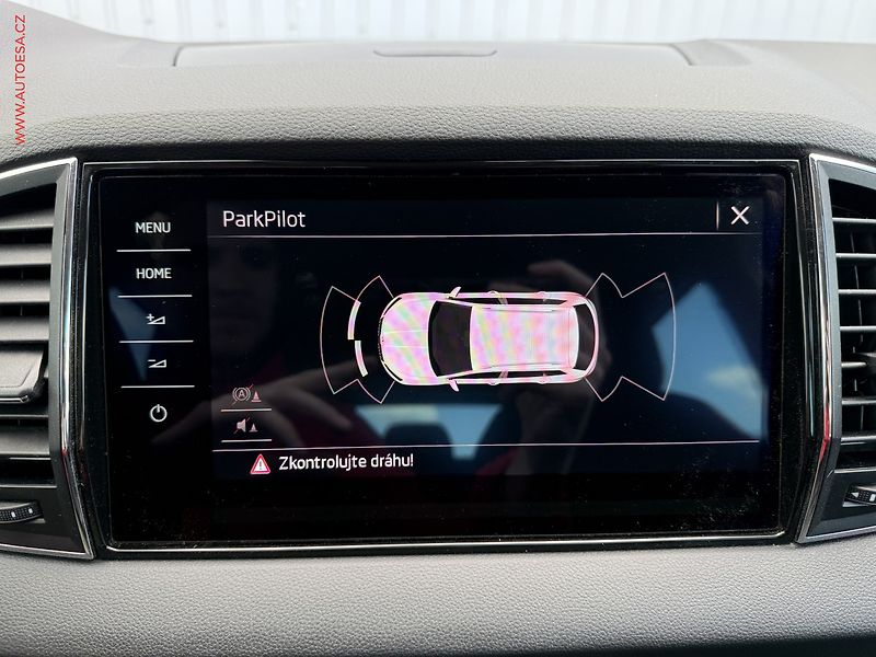 Škoda Karoq (2019) 2.0 TDi 4x4, ČR, Style, DSG - fotka 17 z 20