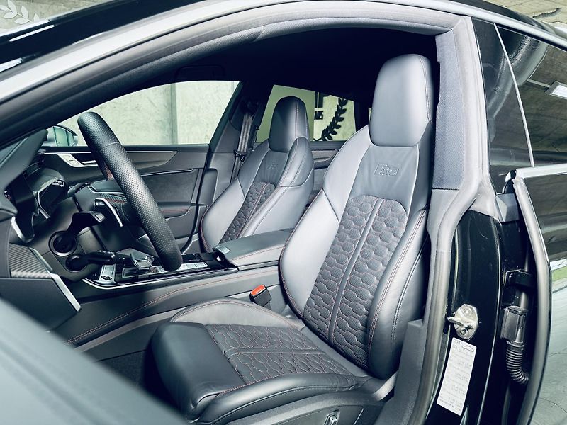 Audi RS 7 (2022) CARBON*VALCONA*NEZ.TOP*ZÁRUKA - fotka 19 z 43