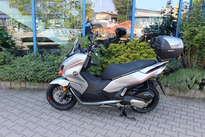QJ Motor (2026) MTX 125 + kufr zdarma SKLADEM - fotka 7 z 8