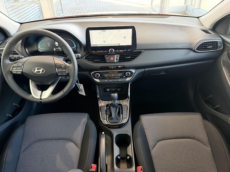 Hyundai i30 (2025) 1.0T-GDi 74kW Comfort AT - fotka 11 z 14
