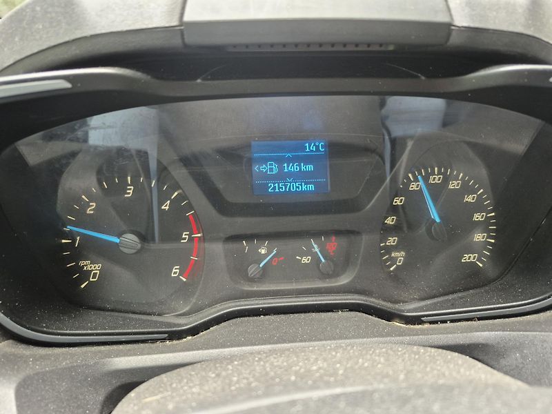 Ford Transit Custom (2015) 2.2 Tdci Long 114Kw  - fotka 23 z 24
