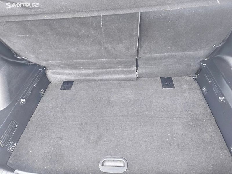 Hyundai ix20 KRÁSNÝ,100TKM,SERVISKA,1MAJ67L - fotka 6 z 24
