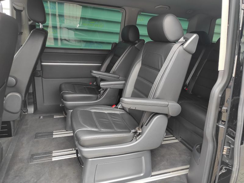 Volkswagen Multivan 2,0TDi DSG,4x4,Highline,7 míst - fotka 19 z 59