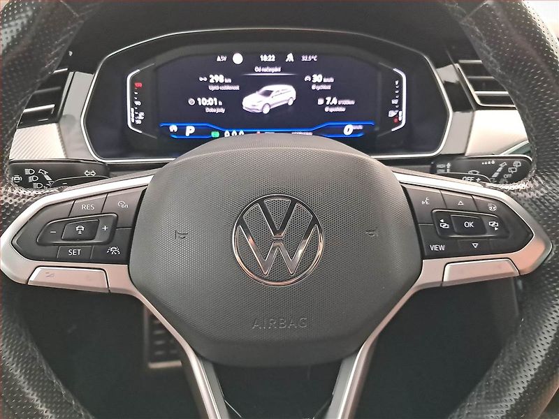 Volkswagen Passat (2021) R-Line 2.0 TDI - fotka 17 z 17