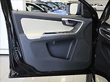 Volvo XC60 2,0 D4 AT Summum VÝPRODEJ! - náhled 15