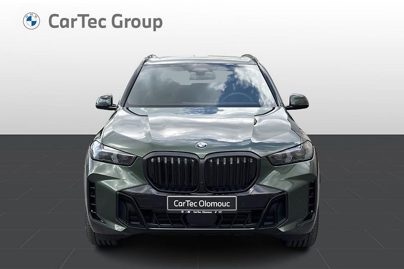BMW X5 xDrive30d - fotka 7 z 10