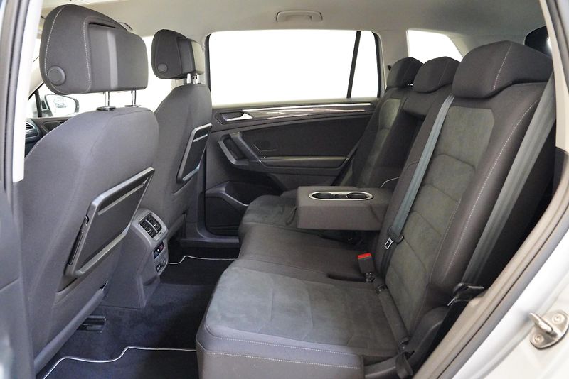 Volkswagen Tiguan Allspace - fotka 28 z 30