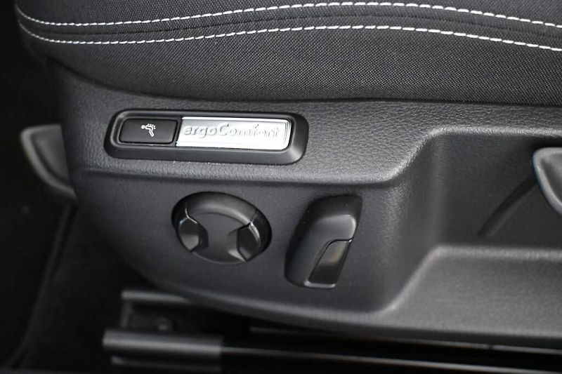Volkswagen Passat (2023) 2.0 LED ACC Tažné Masáž SCR Bu - fotka 27 z 34