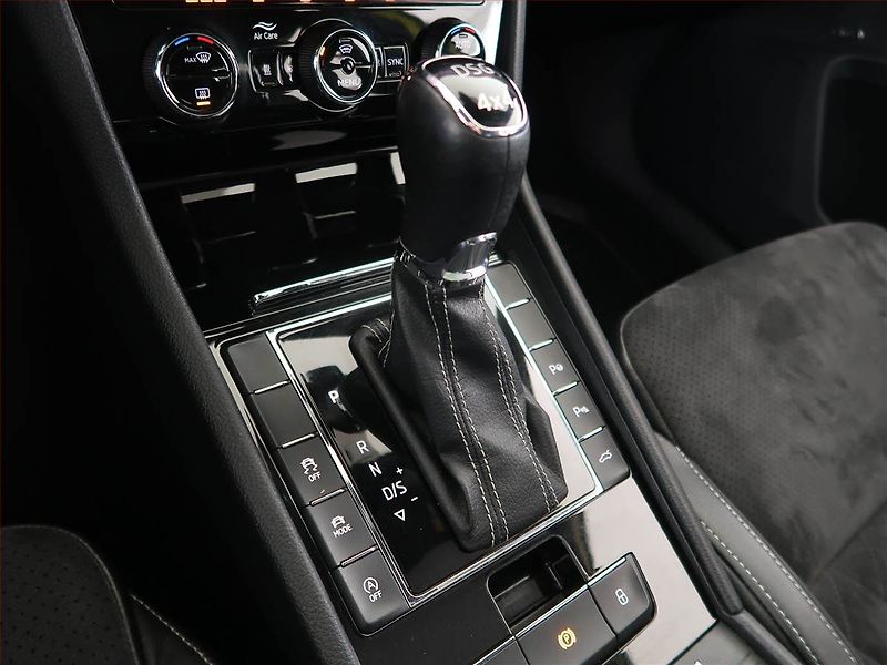 Škoda Superb (2018) Sportline 2.0 TSI, 4X4 - fotka 13 z 24