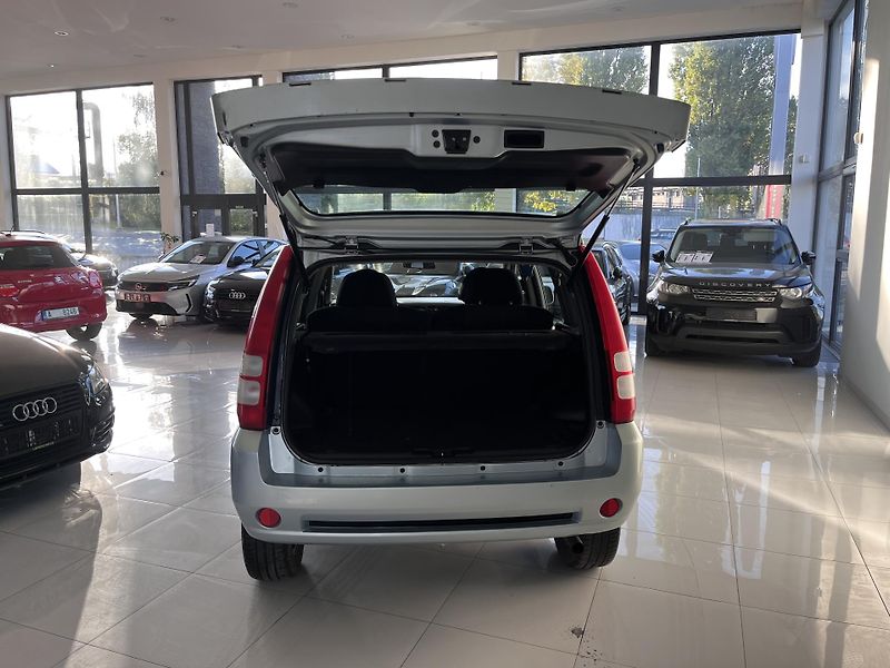 Honda HR-V (2004) - fotka 9 z 20