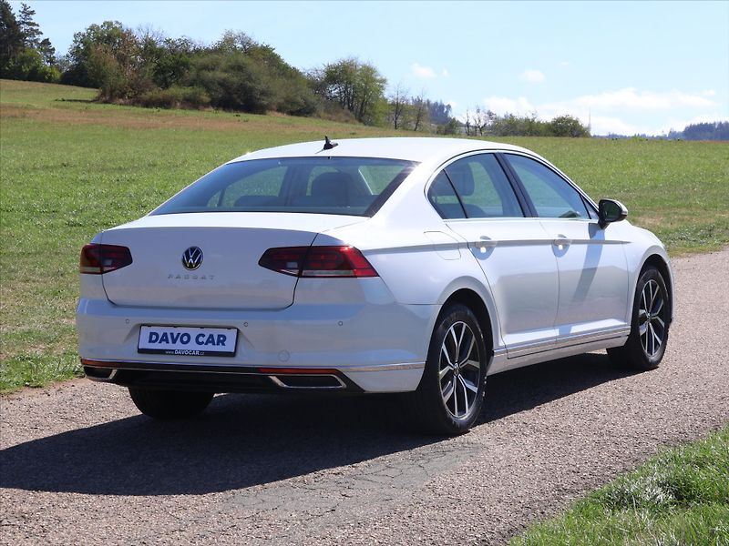 Volkswagen Passat 2.0 TDI 147kW DSG CZ Elegance - fotka 7 z 33