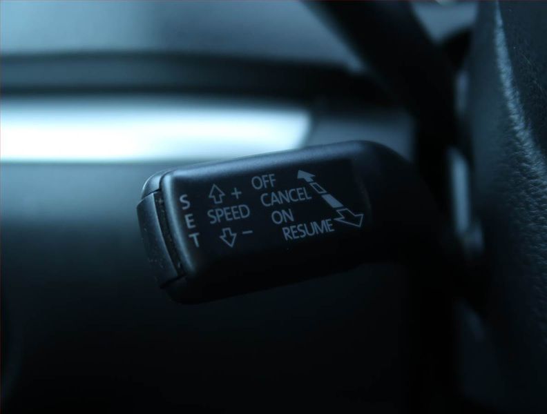 Volkswagen Sharan (2012) 2.0 TDI, 7 míst, Serv.kniha - fotka 16 z 18