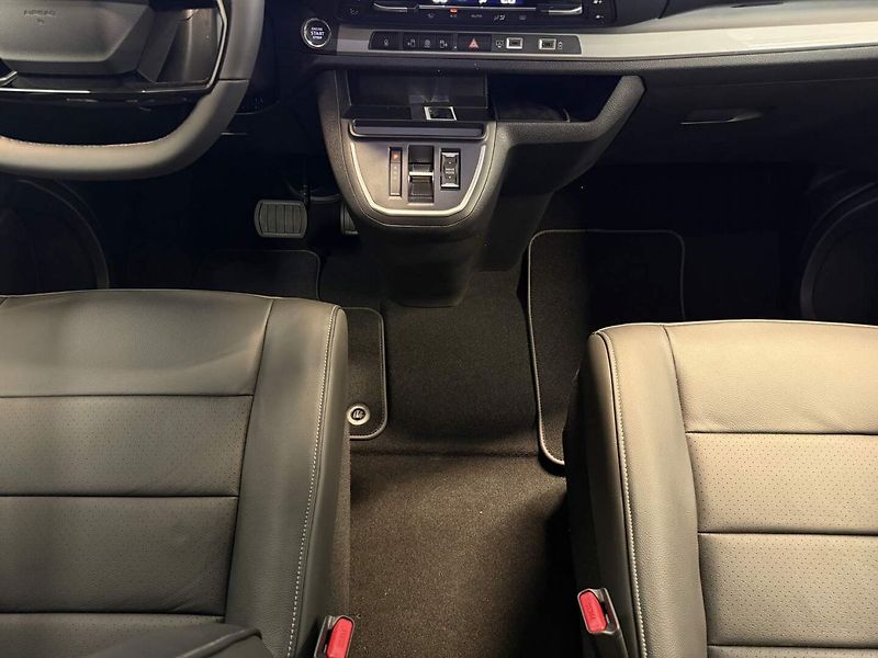 Fiat Ulysse (2026) La Prima 2.2 MJT 180k AT8 L3 - fotka 15 z 21