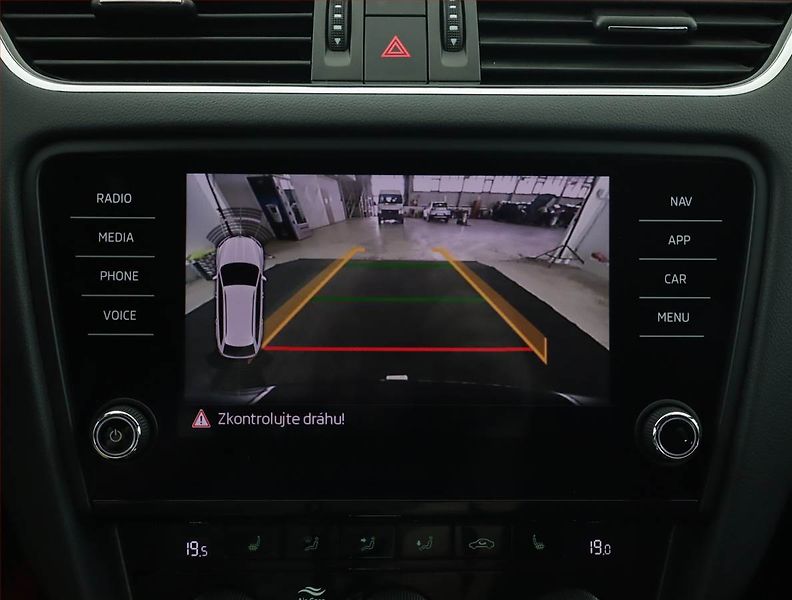 Škoda Octavia (2020) 1.5 TSI, Automat, Serv.kniha - fotka 15 z 16