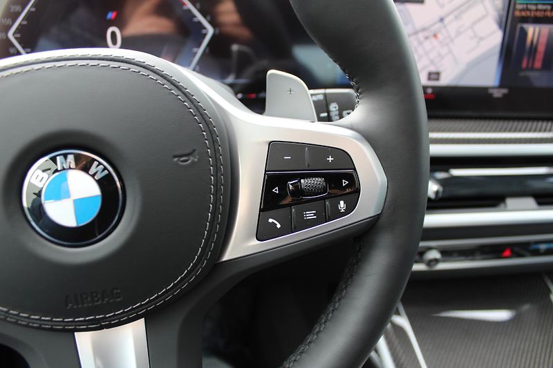 BMW X7 xDrive40d Mpaket CZ - fotka 16 z 26