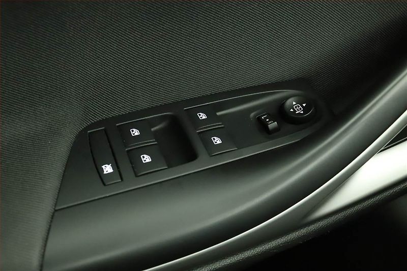 Opel Astra (2021) 1.5 CDTI, Automat, Navi - fotka 12 z 15