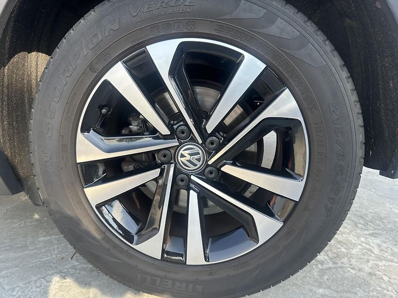 Volkswagen Tiguan (2020) 1.5 TSI 96 kW Head-Up - fotka 32 z 32