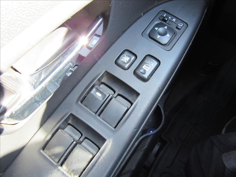 Mitsubishi ASX 1,8 DI-D 110kW 4x4 - fotka 23 z 30