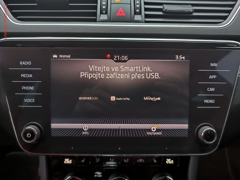 Škoda Superb (2019) 2.0 TDI, ČR, Style, DSG - fotka 15 z 27