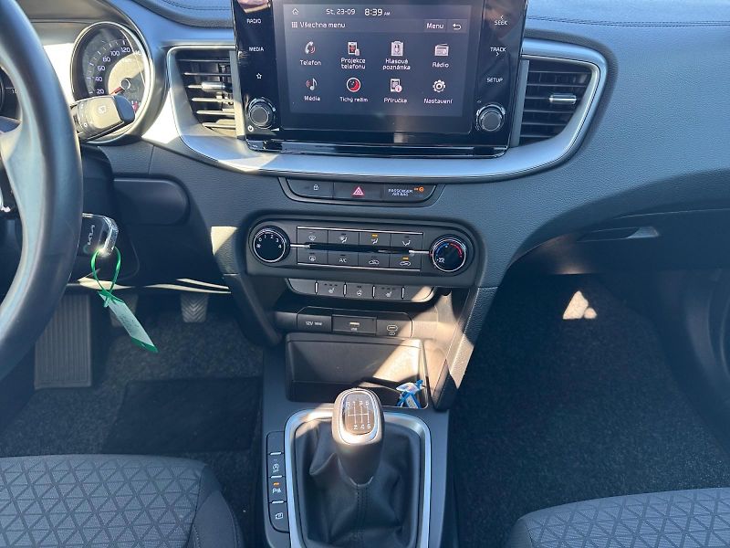 Kia Ceed (2023) SPIN 1.0T-GDI 74kW CZ DPH - fotka 10 z 11