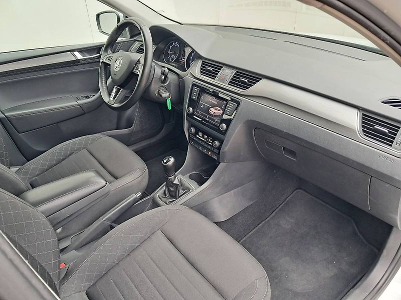 Škoda Rapid (2019) STYLE 1.0 TSI / 70 kW  M5 - fotka 17 z 24