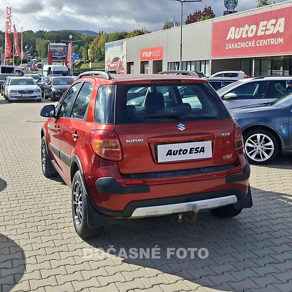 Suzuki SX4 (2011) 1.6i 4x4, 1.maj,ČR, AC - fotka 6 z 17