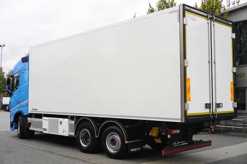 Volvo FH (2024) 500 6×2/ truck+trailer/ 3 unit - fotka 4 z 27
