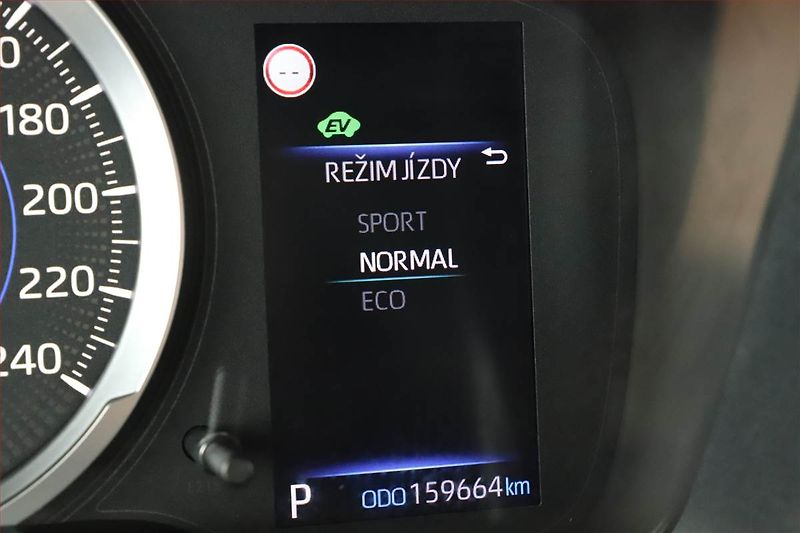 Toyota Corolla (2021) Active 1.8 Hybrid, Automat, ČR - fotka 13 z 19
