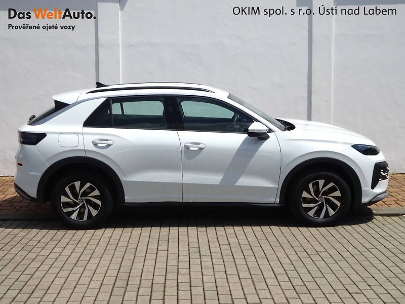 Volkswagen T-Roc (2025) 1,5eTSi /85kW  DSG Trend - fotka 11 z 29